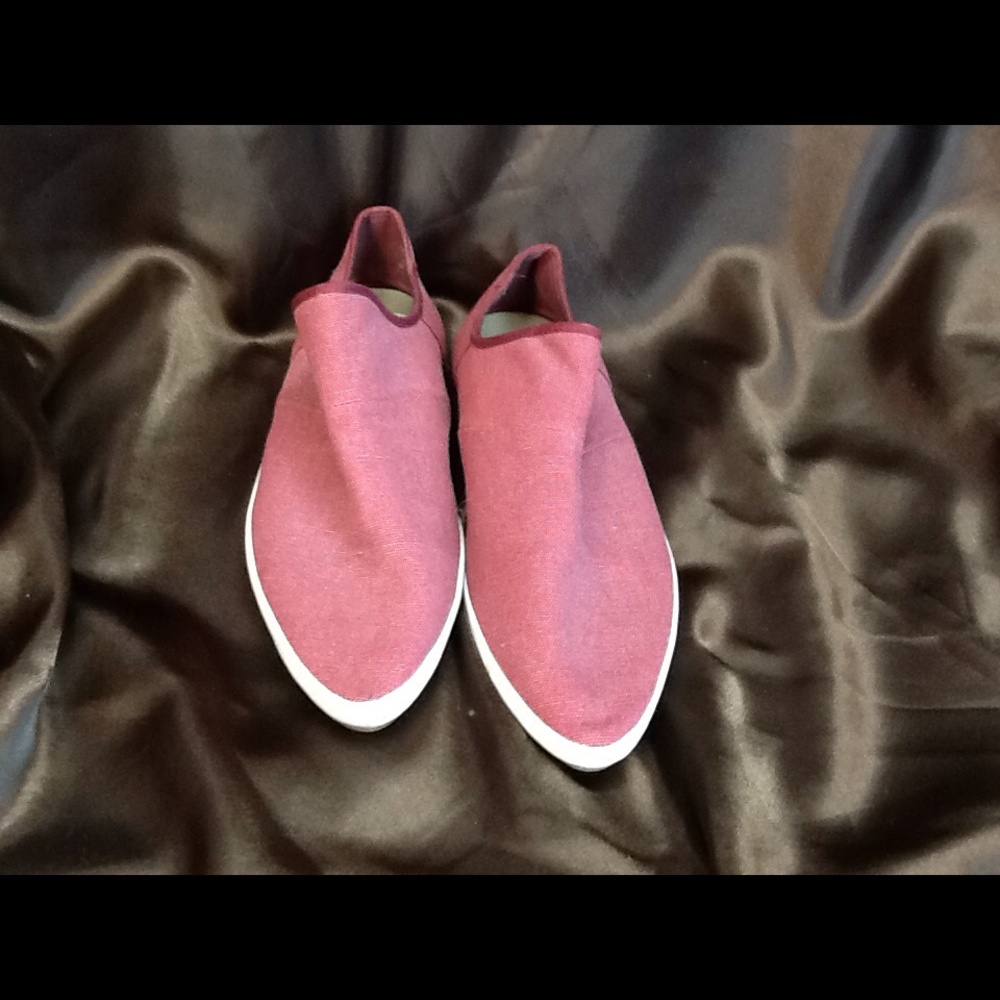 Womens Sanuk Catlash Pointy Toe Canvas 9.5 EUC